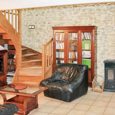 Holiday home Cozy In Sur Lauzon Montsegur-sur-Lauzon